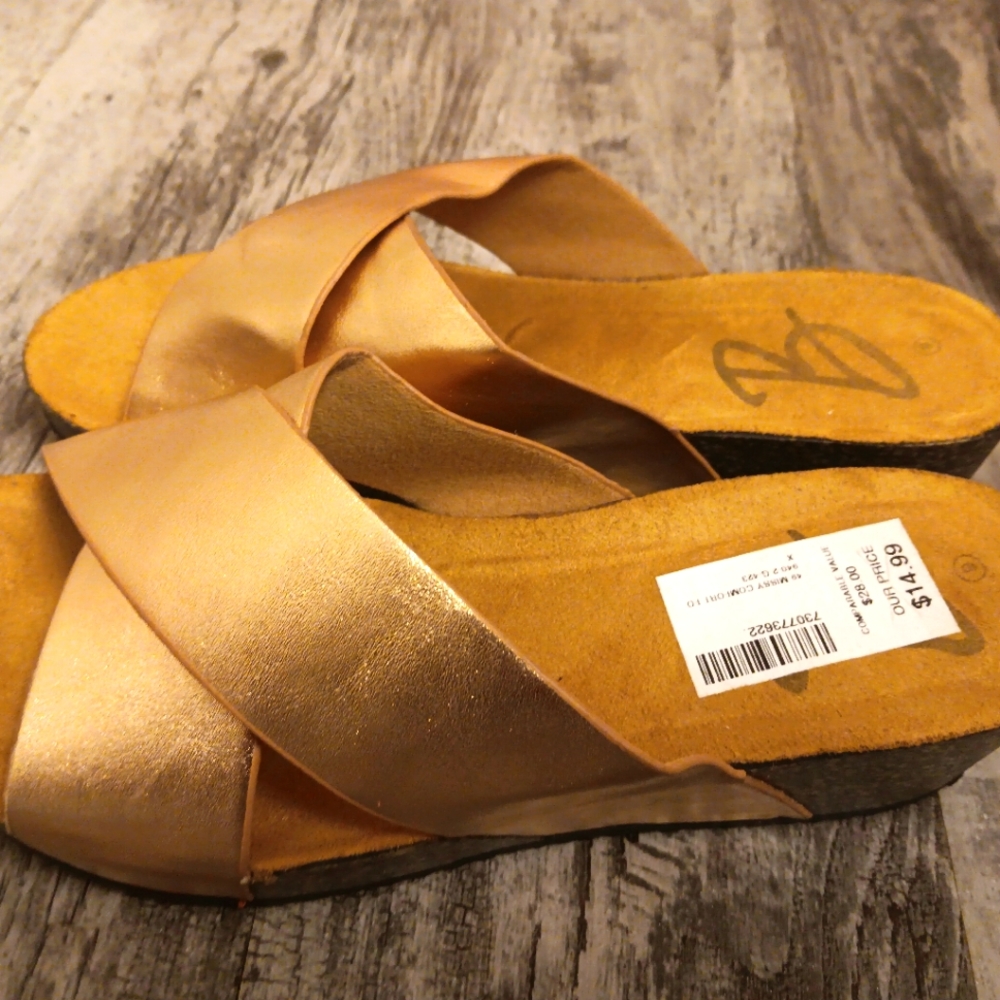Copper Metalic wedge sandal